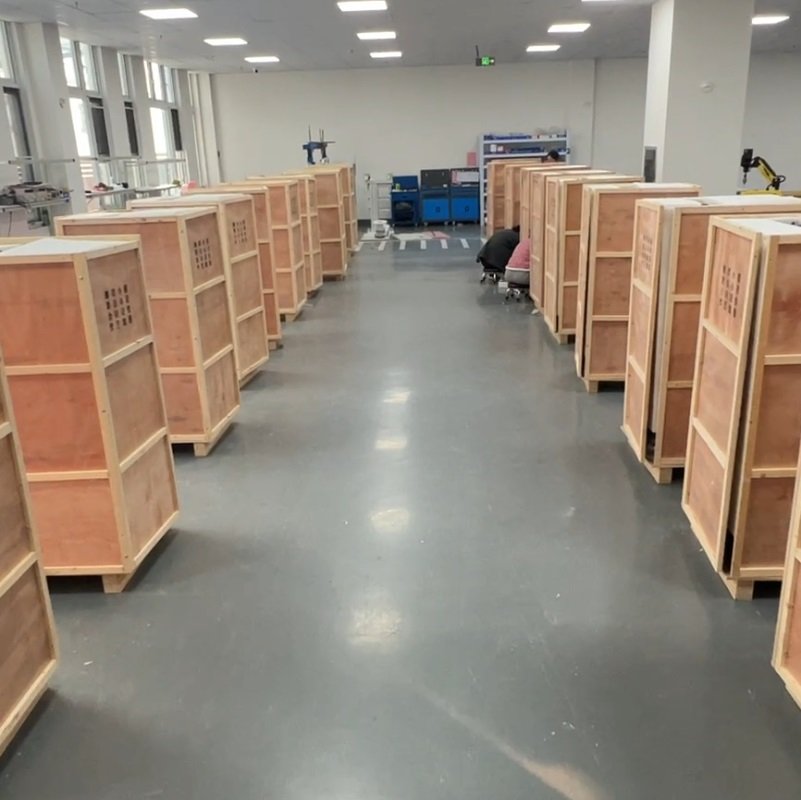 medical cart wooden crate packaging for export shipping by Juyi Medical factory